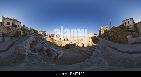 Visualizzazione panoramica a 360 gradi di Uçhisar in Cappadocia, Turchia