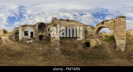 Visualizzazione panoramica a 360 gradi di Uçhisar in Cappadocia, Turchia