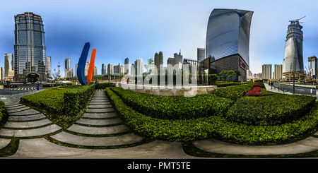 Visualizzazione panoramica a 360 gradi di Shanghai Lujiazui finanziario Central 2013--tre grattacieli