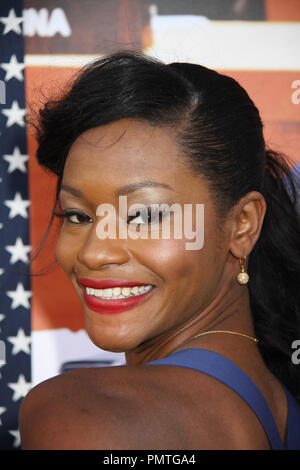 Sufe Bradshaw 04/09/2013 "Veep' Stagione 2 Premiere detenute presso Paramount Studios di Hollywood, CA Foto di Hanako Sato / HNW / PictureLux Foto Stock