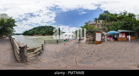 Visualizzazione panoramica a 360 gradi di Guizhou - Huangguoshu scenic area - (ripide pond Great Falls) -4-2014