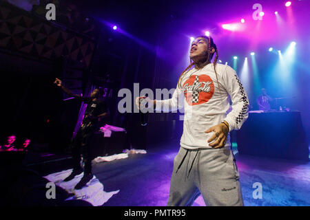 Danimarca Copenhagen - Settembre 18, 2018. Il rapper americano e paroliere 6ix9ine esegue un concerto dal vivo a VEGA in Copenhagen. (Photo credit: Gonzales foto - Per Lange). Ad eccezione della Danimarca. Credito: Gonzales foto/Alamy Live News Foto Stock