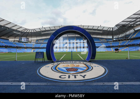 Londra, Regno Unito. 19 settembre 2018, lo Stadio Etihad, Londra, Inghilterra; la UEFA Champions League, Manchester City v Lione; Etihad Stadium Credito: Mark Cosgrove/news immagini Foto Stock