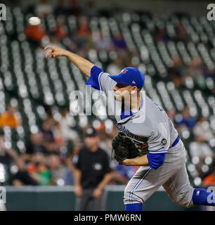 Baltimore, Stati Uniti d'America. Xix Sep, 2018. Toronto Blue Jays brocca #25 MARCO Estrada piazzole durante un Major League Baseball gioco tra il Baltimore Orioles e il Toronto Blue Jays a Camden Yards a Baltimora, MD. Justin Cooper/CSM/Alamy Live News Foto Stock