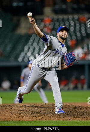 Baltimore, Stati Uniti d'America. Xix Sep, 2018. Toronto Blue Jays brocche #52 Ryan Tepera piazzole durante un Major League Baseball gioco tra il Baltimore Orioles e il Toronto Blue Jays a Camden Yards a Baltimora, MD. Justin Cooper/CSM/Alamy Live News Foto Stock