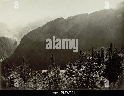 Blick vom Wege zur Kronalpe nach Süden auf MAlurch. Aufgenommen am 22.Settembre 1915. Foto Stock