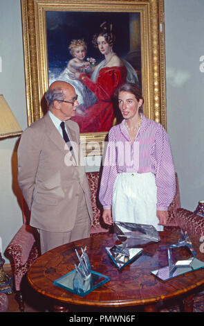 Erherzogin Gabriela von Habsburg mit ihrem Vater Otto, 1991. L'arciduchessa Gabriela degli Asburgo con suo padre Otto, 1991. Foto Stock