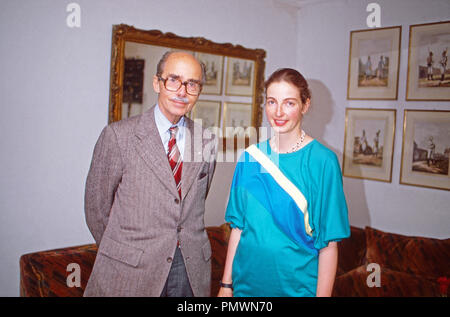 Erherzogin Gabriela von Habsburg mit ihrem Vater Otto, 1991. L'arciduchessa Gabriela degli Asburgo con suo padre Otto, 1991. Foto Stock