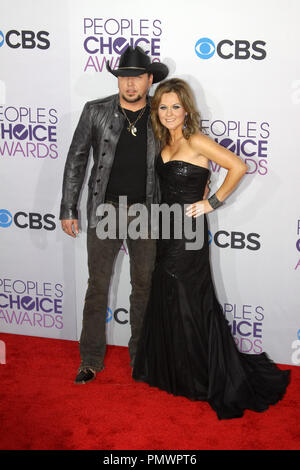 Jason Aldean e Jessica Aldean al People's Choice Awards 2013. Gli arrivi presso il Nokia Theater L.A. Vive a Los Angeles, CA, 9 gennaio 2013. Foto: Richard Chavez / PictureLux Foto Stock