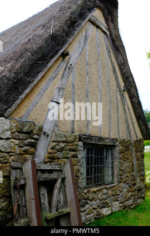 Cottage del diciassettesimo secolo - Feste di addio al celibato fine casa lunga a Ryedale Folk Museum, Hutton Le Hole, il Yorkshire, Regno Unito Foto Stock