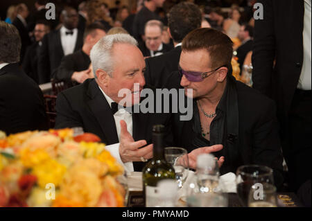 Lorne Michaels e Bono alla settantunesima Annuale di Golden Globe Awards presso il Beverly Hilton di Beverly Hills, CA domenica 12 gennaio, 2014. Riferimento al file # 32222 340CCR per solo uso editoriale - Tutti i diritti riservati Foto Stock