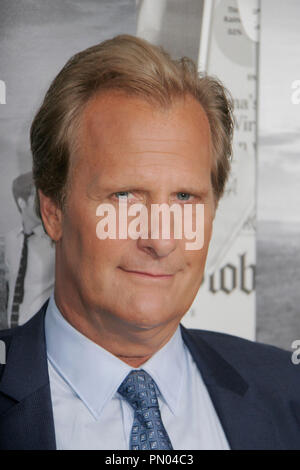 Jeff Daniels 07/10/2013 " Notizie " Stagione 2 Premiere detenute al Paramount Theatre di Los Angeles, CA Foto di Kazuki Hirata / HNW / PictureLux Foto Stock