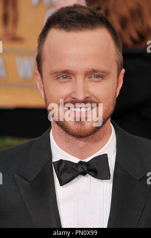 Aaron Paul al ventesimo annuale di Screen Actors Guild Awards tenutosi presso lo Shrine Auditorium di Los Angeles, CA. L'evento ha avuto luogo sabato, 18 gennaio 2014. Foto di PRPP PRPP / PictureLux Riferimento File # 32226 083PRPP01 per solo uso editoriale - Tutti i diritti riservati Foto Stock