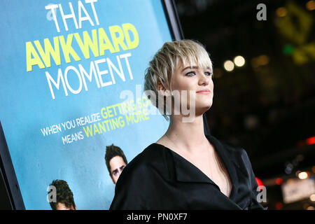 Mackenzie Davis arriva alla premiere di Focus Features" "Che momento inopportuno' al Regal Cinemas L.A. Live on gennaio 27, 2014 a Los Angeles, California. Foto di Eden Ari / PRPP / PictureLux Riferimento File # 32228 051PRPPEA per solo uso editoriale - Tutti i diritti riservati Foto Stock