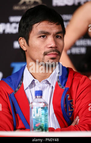 Manny Pacquiao partecipare ad una conferenza stampa in vista del WBO campionato welterweight rematch tra Manny Pacquiao e Timothy Bradley presso il Beverly Hills Hotel il 4 febbraio 2014 in Beverly Hills, CA. Foto di Eden Ari / PRPP / PictureLux Riferimento File # 32248 006PRPPEA per solo uso editoriale - Tutti i diritti riservati Foto Stock