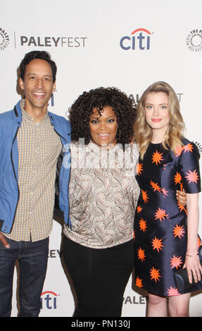 Danny Pudi, Yvette Nicole Brown, Gillian Jacobs 03/26/2014 PaleyFest 2014 " Comunità " tenutosi presso il Teatro Dolby in Hollywood, CA Foto di Denzel Giovanni / HNW / PictureLux Foto Stock