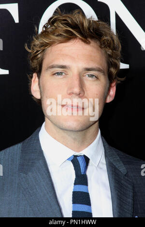 Sam Claflin presso il Los Angeles Premiere di Lionsgate "La Quiete". Gli arrivi presso il Teatro di ACE Hotel in Los Angeles, CA, 22 aprile 2014. Foto di: R.Anthony / PictureLux Foto Stock