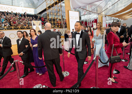 John Stephens (John Legend), Oscar® candidato per il conseguimento di una canzone originale, per lavori su 'Selma' arriva per il live ABC teletrasmesso del 87th Oscar® al Dolby® Theatre di Hollywood, CA domenica 22 febbraio, 2015. Riferimento al file # 32566 181 THA per solo uso editoriale - Tutti i diritti riservati Foto Stock