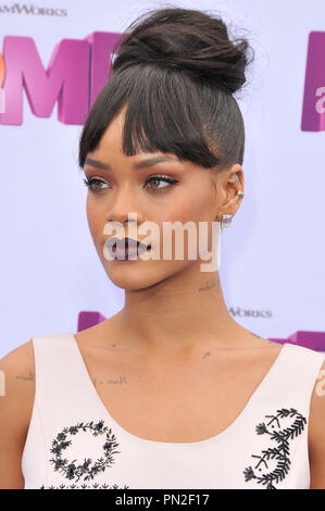 Rihanna al 'Home' Los Angeles Premiere detenute al Regency Village Theatre di Westwood, CA domenica 22 marzo, 2015. Foto di PRPP PRPP / PictureLux Riferimento File # 32590 112PRPP01 per solo uso editoriale - Tutti i diritti riservati Foto Stock