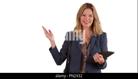 Persone di mezza età adulta donna business utilizzando dispositivo tablet pc Foto Stock