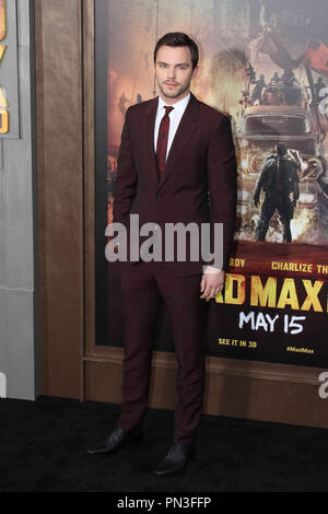 Nicholas Hoult al Warner Bros Foto premiere di 'Mannuncio Max Fury Road'. Tenuto presso la TCL Teatro Cinese a Hollywood, CA, 7 maggio 2015. Foto: Richard Chavez / PictureLux Foto Stock