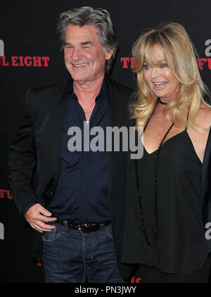 Kurt Russell e Goldie Hawn al 'l'odioso otto " Los Angeles Premiere detenute presso il Dome Glossari Affini a Hollywood, CA il Lunedi, 7 dicembre 2015. Foto di PRPP PRPP / PictureLux Riferimento File # 32778 020PRPP01 per solo uso editoriale - Tutti i diritti riservati Foto Stock