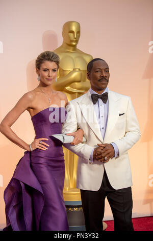 Eddie Murphy, Oscar® Presenter, arriva con valutazione per il live ABC teletrasmesso del 87th Oscar® al Dolby® Theatre di Hollywood, CA domenica 22 febbraio, 2015. Riferimento al file # 32566 568THA per solo uso editoriale - Tutti i diritti riservati Foto Stock