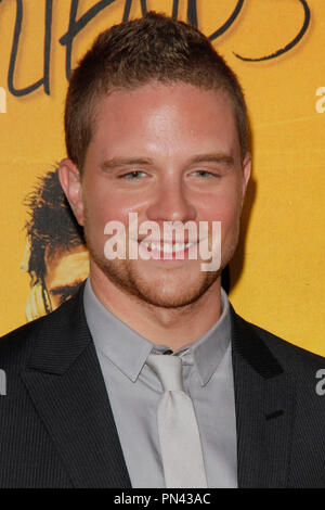 Jonny Weston alla premiere di Warner Bros Foto' e StudioCanal 'Ci sono i tuoi amici" tenutasi presso la TCL Teatro Cinese a Hollywood, CA, 20 agosto 2015. Foto di Joe Martinez / PictureLux Foto Stock