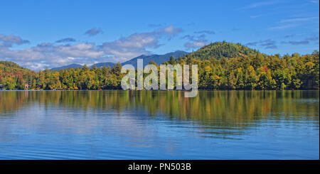 Lake Placid, viaggi Adirondacks, montagne, STATI UNITI D'AMERICA, nello Stato di New York, Whiteface Mountain, cottage, foresta, deserto, canoa, natura Foto Stock