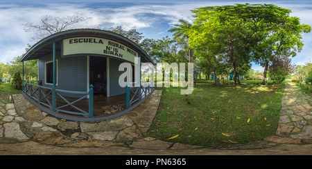 Visualizzazione panoramica a 360 gradi di Castro Museum - Biran Cuba 9