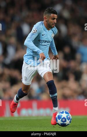 RIYAD MAHREZ Manchester City FC Manchester City V LIONE, CHAMPIONS LEAGUE GRUPPO F Etihad Stadium, Manchester, Inghilterra 19 settembre 2018 GBD12306 rigorosamente solo uso editoriale. Se il giocatore/i giocatori raffigurata in questa immagine è/sono la riproduzione per un Club Inglese o l'Inghilterra per la squadra nazionale. Quindi questa immagine può essere utilizzata solo per scopi editoriali. Uso non commerciale. I seguenti usi sono anche limitato anche se in un contesto editoriale: Utilizzare in combinazione con, o parte della, qualsiasi non autorizzato di audio, video, dati, calendari, club/campionato loghi, scommesse, giochi o qualsiasi 'live' servizi. Foto Stock