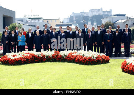 Salisburgo, Austria xx Settembre 2018. I capi di Stato o di governo paesi dell Unione europea pongono per foto di famiglia durante la riunione informale dei 28 capi di Stato o di governo. Alexandros Michailidis/Alamy Live News Foto Stock