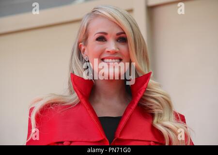 Hollywood, California, USA. Xix Sep, 2018. Hollywood Camera di Commercio onori Carrie Underwood con stella sulla Hollywood Walk of Fame .1750 N. Vine Street di fronte allo storico Capitol Records Building, Hollywood, California, Stati Uniti d'America .20/09/2018.Carrie Underwood . © Clinton H.Wallace/Photomundo International/ Foto Inc Credito: Clinton Wallace/Globe foto/ZUMA filo/Alamy Live News Foto Stock