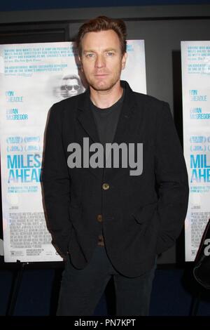 Ewan McGregor 29/03/2016 Los Angeles Premiere di 'Miles avanti" tenutasi presso il Writer's Guild Theatre di Beverly Hills, CA Foto di Izumi Hasegawa / HNW / PictureLux Foto Stock