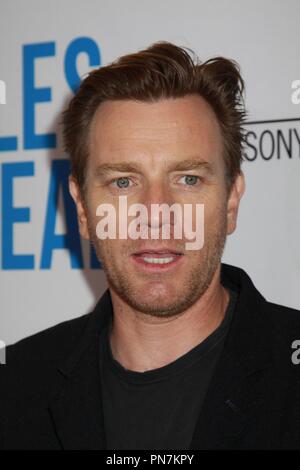 Ewan McGregor 29/03/2016 Los Angeles Premiere di 'Miles avanti" tenutasi presso il Writer's Guild Theatre di Beverly Hills, CA Foto di Izumi Hasegawa / HNW / PictureLux Foto Stock