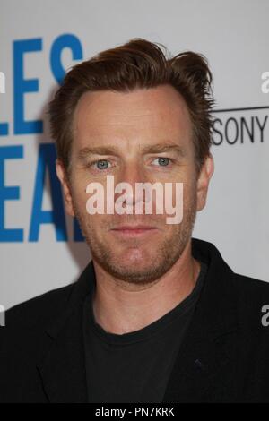 Ewan McGregor 29/03/2016 Los Angeles Premiere di 'Miles avanti" tenutasi presso il Writer's Guild Theatre di Beverly Hills, CA Foto di Izumi Hasegawa / HNW / PictureLux Foto Stock