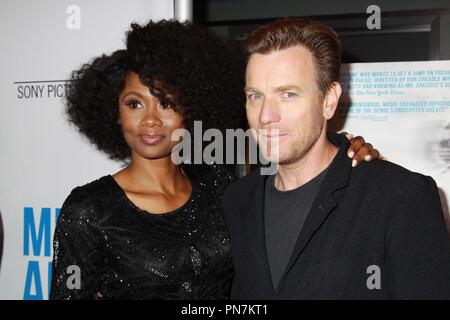 Emayatzy Corinealdi, Ewan McGregor 29/03/2016 Los Angeles Premiere "Miglia" tenutosi presso il Writer's Guild Theatre di Beverly Hills, CA Foto di Izumi Hasegawa / HNW / PictureLux Foto Stock