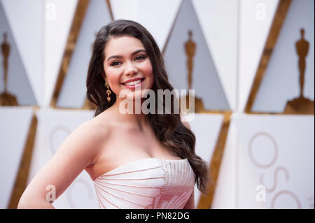 Auli'l Cravalho arriva all'ottantanovesimo Oscar® al Dolby® Theatre di Hollywood, CA domenica, 26 febbraio 2017. Riferimento al file # 33242 690 THA per solo uso editoriale - Tutti i diritti riservati Foto Stock