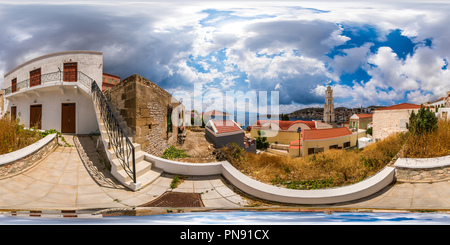 Visualizzazione panoramica a 360 gradi di Guardare nella baia dell'isola di Chalki, Rodi