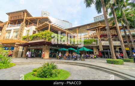 Makati, Filippine - 30 Luglio 2018: Vista di Greenbelt Mall Shopping Foto Stock