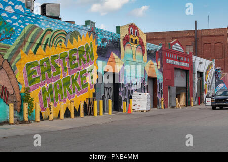 Detroit, Michigan - murales dipinti durante l annuale murales nel mercato public art festival di Detroit orientale del quartiere del mercato. Ogni autunno, artisti Foto Stock