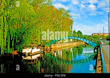 Fiume unità di pulizia, fiume Foss Foss Isola, York, Inghilterra Foto Stock