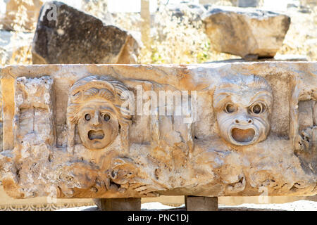 Maschera Teatrale di rilievo della antica città di Myra in Lycia regione dell'Anatolia , il giorno moderno Demre, Turchia Foto Stock