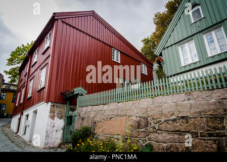 Damstredet quartiere noto per il bizzarro del xviii secolo case in legno, Oslo, Norvegia Foto Stock