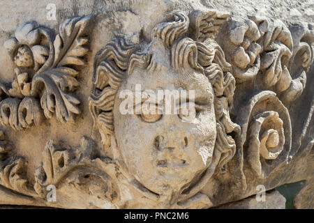 Maschera Teatrale di rilievo della antica città di Myra in Lycia regione dell'Anatolia , il giorno moderno Demre, Turchia Foto Stock