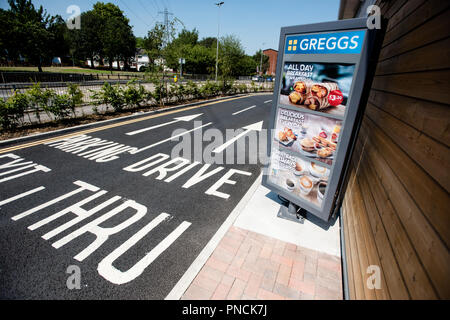 Greggs Drive Through. Manchester. Regno Unito. Foto Stock