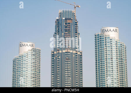 Il lusso alto edificio di appartamenti in costruzione nel centro cittadino di Dubai , emirati arabi uniti, Emirati Arabi Uniti Foto Stock