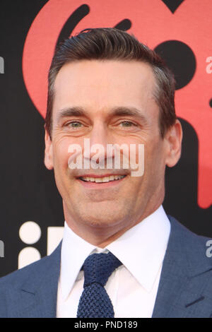 Jon Hamm 06/07/2018 'Tag' Premiere Mondiale tenutosi presso il Regency Village Theatre di Westwood, CA Foto di Kazuki Hirata HNW // PictureLux Foto Stock