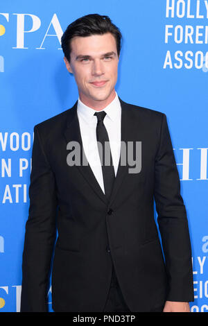 Beverly Hills, CA. Agosto 9, 2018 Hollywood Foreign Press Association presenta sussidi annuali banchetto giovedì notte da il Beverly Hilton. La HFPA presenterà più di $3,25 milioni di euro in donazioni per non-profit-intrattenimento relative organizzazioni e programmi di borse di studio. Nella foto: Finn Wittrock Foto Stock