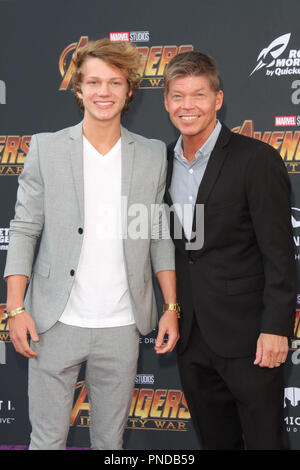 Rob Liefeld alla Premiere mondiale di Marvel Studios' 'vendicatori: guerra infinita" tenutasi a Hollywood Blvd. in Hollywood, CA, 23 aprile 2018. Foto di Giuseppe Martinez / PictureLux Foto Stock